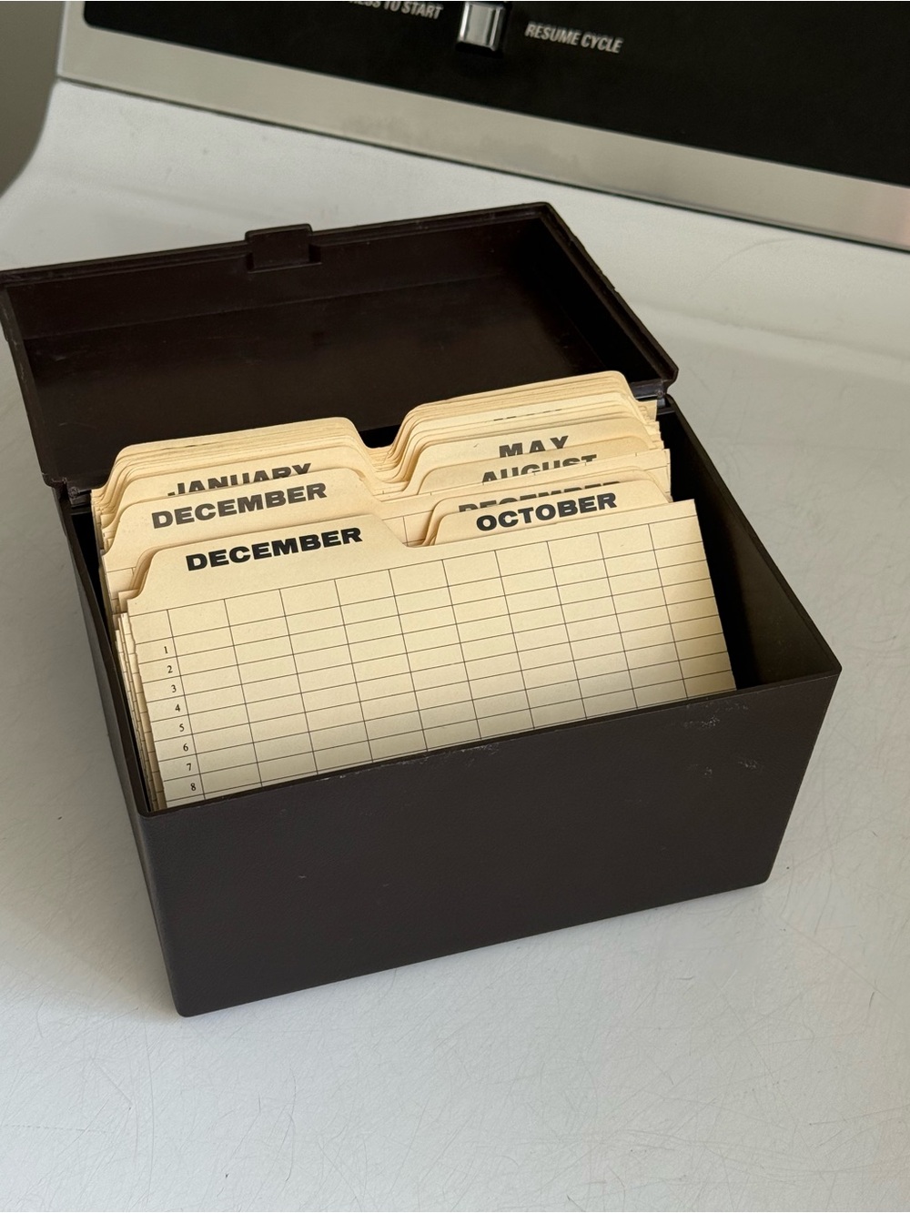 Vintage Pocket Day-Timer Brown Plastic Box Multi-Year Daily Calendar Planner